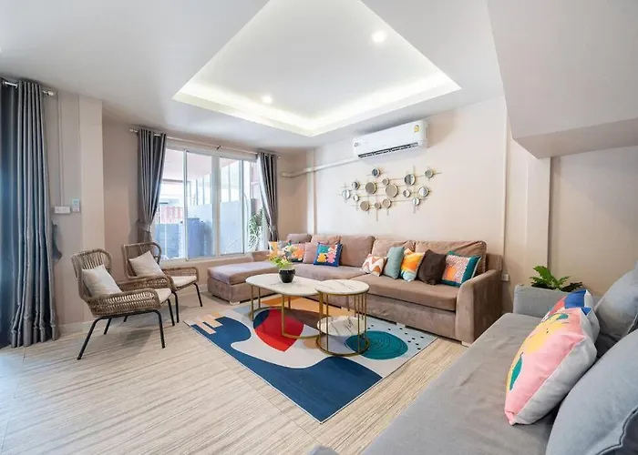Villa Miq 142 Huai Khwang_new4br/jodd Fair Bangkok